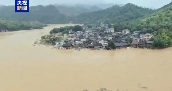 今日云策 洪水已漫入城区，超4万人紧急撤离，贵州榕江：恳请救援队伍暂缓自行前往救灾现场
